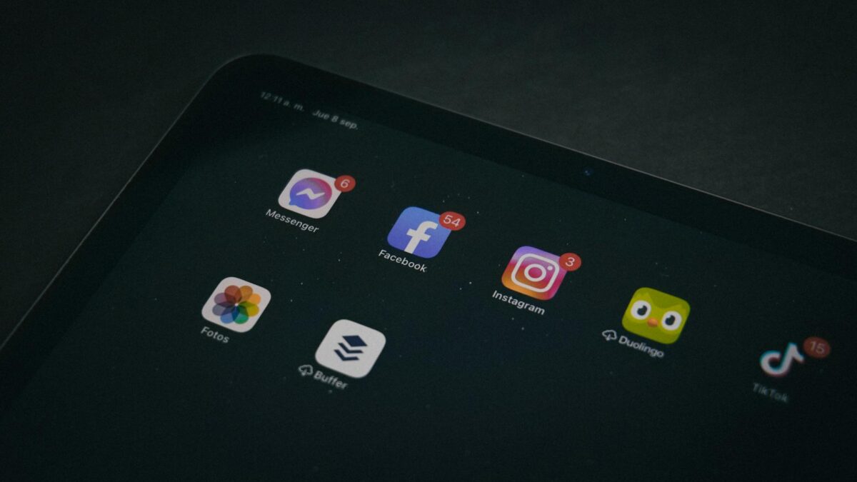 Apple and Google Under Fire for Hosting Controversial ‘Nudify’ Apps