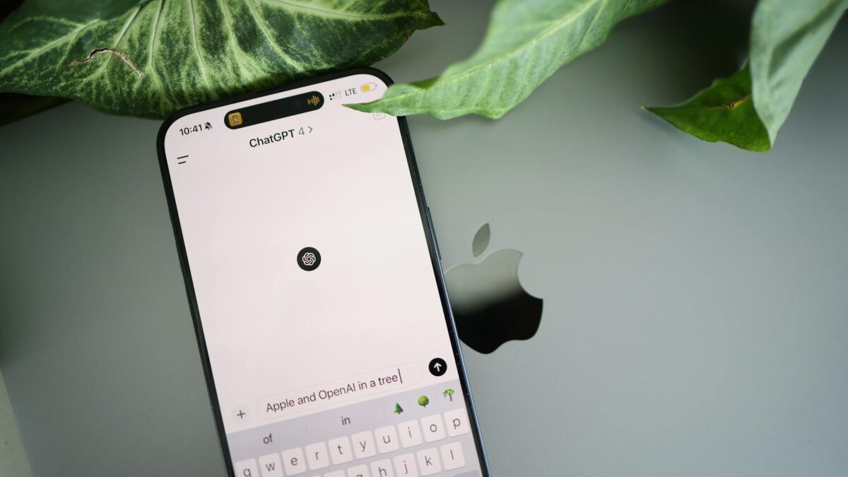 Apple’s AI Strategy Remains Strong with Leadership Transition